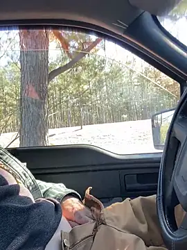 Snapshot of Themechanic420 chatting on January 22, 5:06 pm Themechanic420 online show from January 22, 5:06 pm