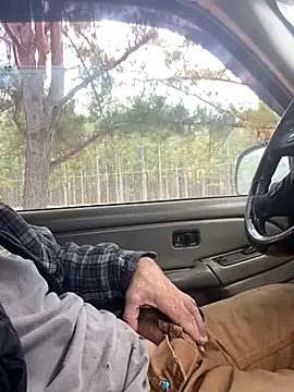 Snapshot of Themechanic420 chatting on November 18, 5:06 pm Themechanic420 online show from November 18, 5:06 pm