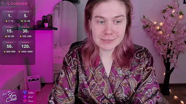 Snapshot of Nancy_Sun_ chatting on December 17, 11:17 am Nancy Sun online show from December 17, 11:17 am