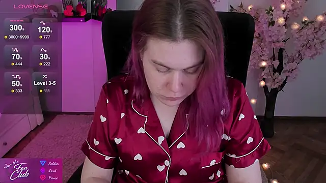 Snapshot of Nancy_Sun_ chatting on February 14, 5:36 pm Nancy Sun online show from February 14, 5:36 pm