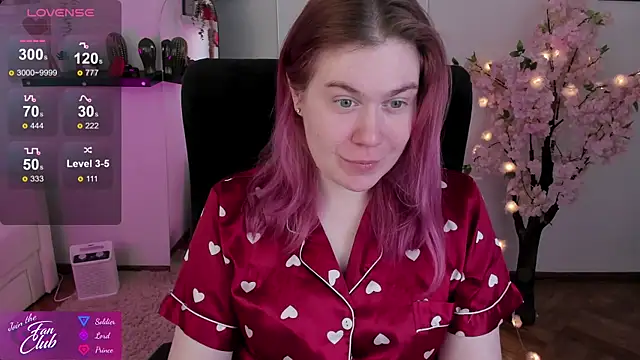 Snapshot of Nancy_Sun_ chatting on February 19, 12:00 pm Nancy Sun online show from February 19, 12:00 pm