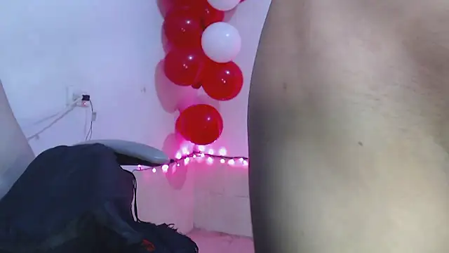 toxxxic cams online show from January 15, 6:29 am