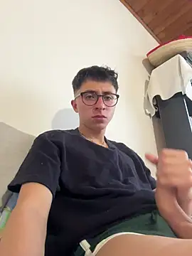 CamiRojas boy online show from March 22, 9:29 pm