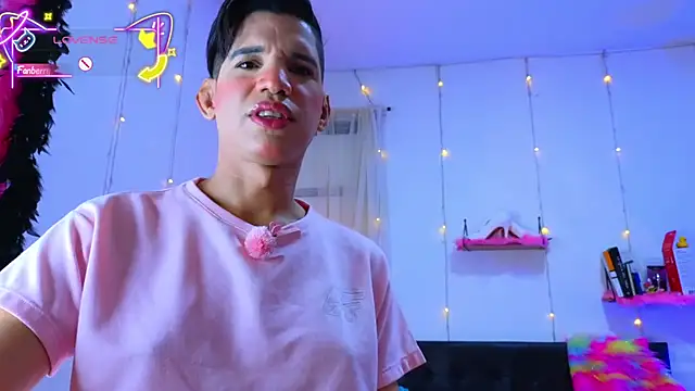 Ariel Femboy  online show from February 8, 5:11 am