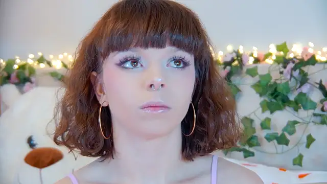 ElisabethDavis online show from March 2, 3:19 pm