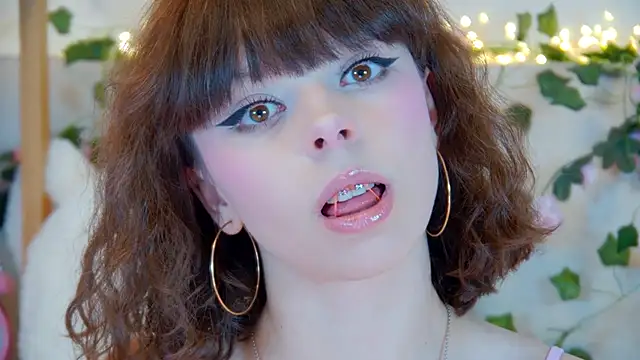 ElisabethDavis online show from March 7, 3:20 pm