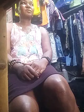 Snapshot of Hailey_BaileyXYZ chatting on November 4, 12:48 pm Hailey BaileyXYZ online show from November 4, 12:48 pm