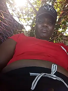 Snapshot of Hailey_BaileyXYZ chatting on May 3, 1:50 pm Hailey BaileyXYZ online show from May 3, 1:50 pm