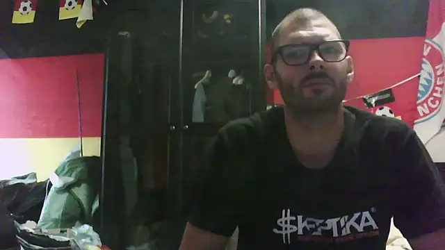 Die-geile-Sau online show from September 9, 2:38 pm