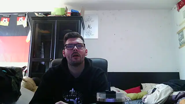 Die-geile-Sau online show from April 11, 12:31 pm