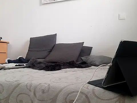 Snapshot of Ebinator666 chatting on March 22, 8:51 am Ebinator666 online show from March 22, 8:51 am