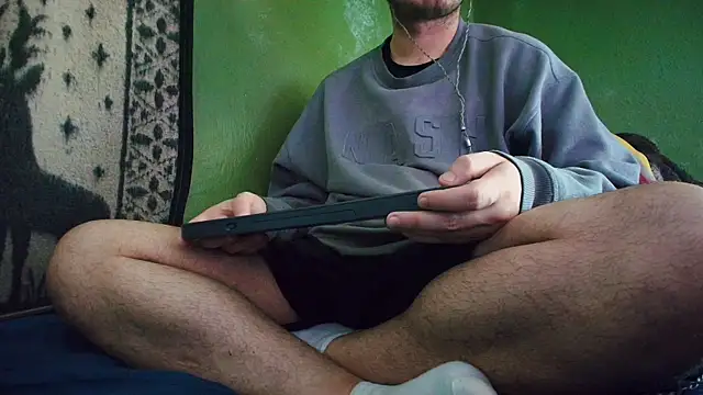 Snapshot of sweet_cock28 chatting on February 13, 3:35 pm sweet cock28 online show from February 13, 3:35 pm