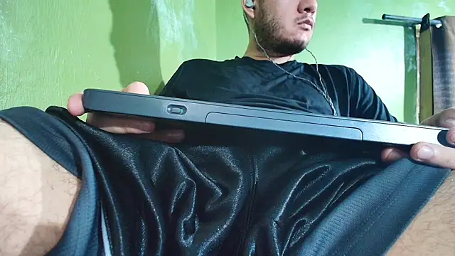 Snapshot of sweet_cock28 chatting on March 16, 5:28 pm sweet cock28 online show from March 16, 5:28 pm