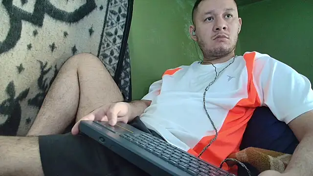 Snapshot of sweet_cock28 chatting on September 10, 3:12 pm sweet cock28 online show from September 10, 3:12 pm