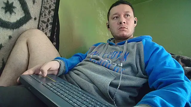 sweet cock28 online show from December 18, 4:02 pm