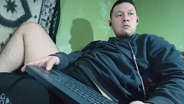 sweet cock28 online show from January 5, 5:27 pm