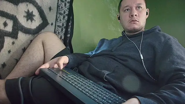 sweet cock28 online show from January 7, 3:14 pm