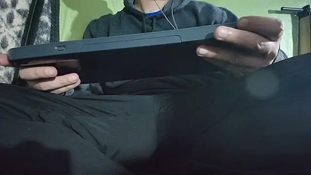 sweet cock28 online show from January 18, 3:32 am