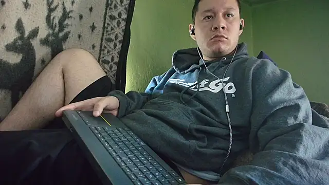 sweet cock28 online show from March 31, 3:34 pm