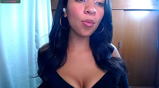 Snapshot of Danna_Ross_ chatting on January 24, 12:42 am Danna Ross online show from January 24, 12:42 am