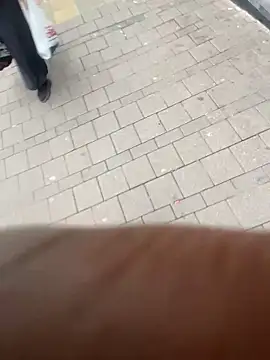 Snapshot of Thepanthera chatting on October 10, 7:40 am Thepanthera online show from October 10, 7:40 am