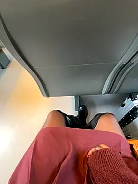 Snapshot of Thepanthera chatting on October 12, 8:24 am Thepanthera online show from October 12, 8:24 am