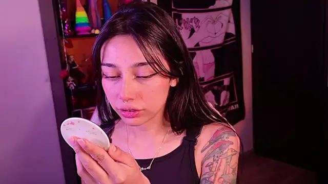 amber yull online show from June 12, 2:38 pm