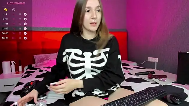 Pink diablo online show from January 8, 4:44 am