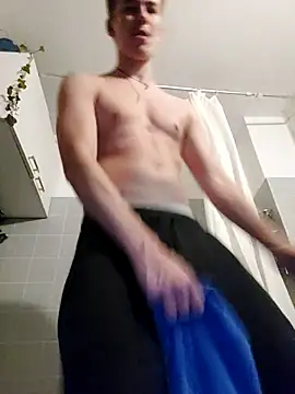 Toyjungee online show from October 27, 7:07 pm