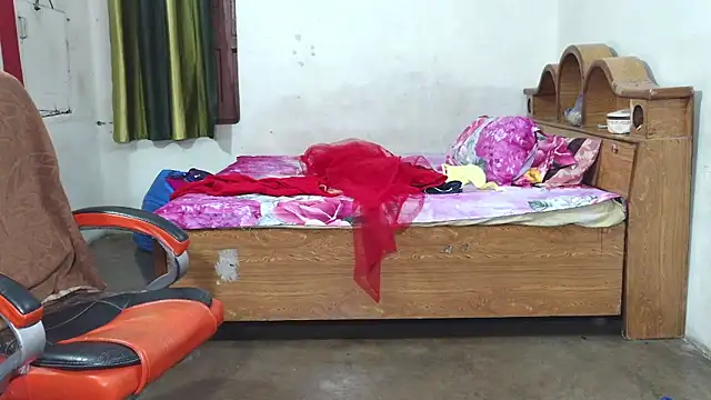 Snapshot of Cute_Mahi22 chatting on January 15, 7:28 pm Cute Mahi22 online show from January 15, 7:28 pm