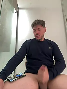 guaposexyh0t online show from May 13, 5:32 pm