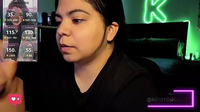 kimmiakiss22 online show from May 30, 12:30 am