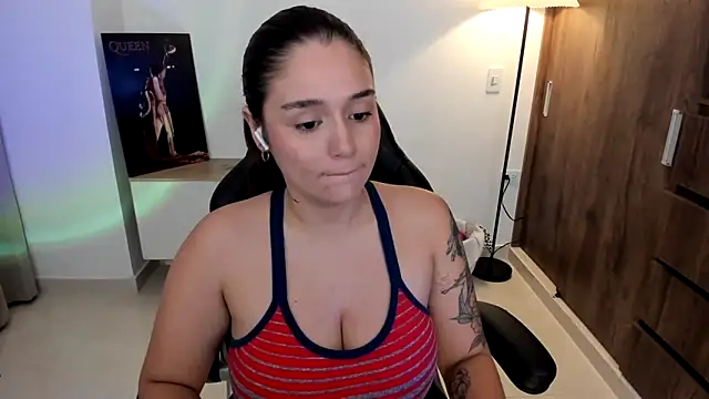 Snapshot of samantha_cherry chatting on November 24, 11:32 am samantha cherry online show from November 24, 11:32 am