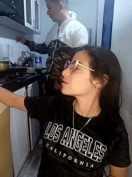 catire2323 online show from November 27, 3:08 am