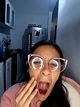 catire2323 online show from February 12, 2:56 pm