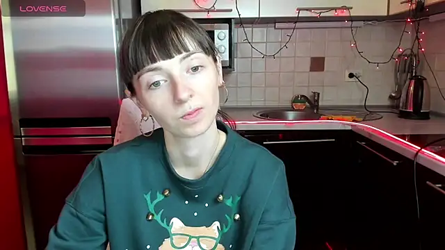 TayanaJons online show from February 5, 7:50 am