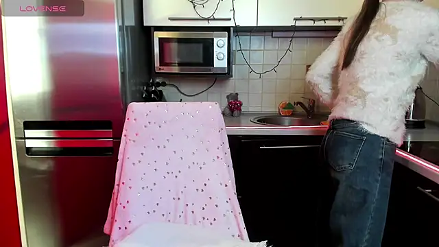 TayanaJons online show from February 20, 8:06 am