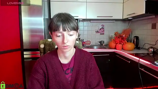 TayanaJons online show from September 30, 7:02 am