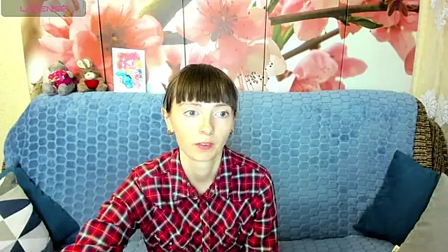 TayanaJons online show from June 3, 7:44 am