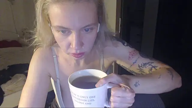 amanda kiss kiss online show from March 1, 8:22 pm