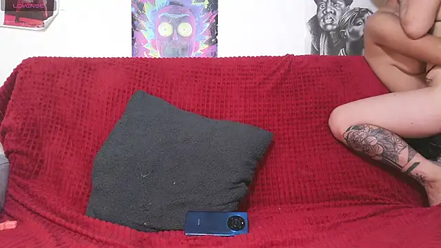 IM MAYA online show from February 4, 1:16 pm