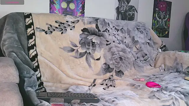 IM MAYA online show from February 18, 1:00 pm