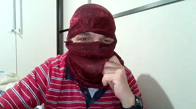 Snapshot of asira39 chatting on March 10, 1:23 am asira39 online show from March 10, 1:23 am