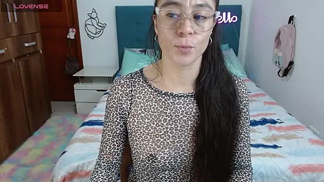 antonella sweet33 online show from May 30, 9:34 pm