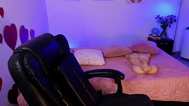 Tilatequilas online show from February 22, 2:37 pm