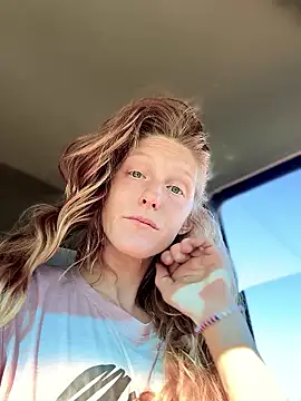 GoldenFlameGoddess online show from January 11, 7:08 pm