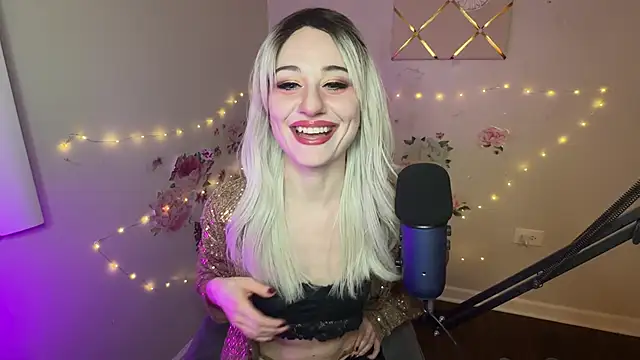 Starr1123 online show from March 7, 4:42 am