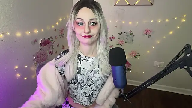 Starr1123 online show from March 27, 8:08 pm