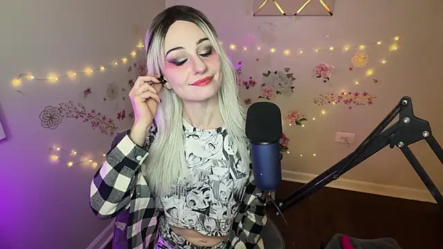 Starr1123 online show from April 7, 3:40 am