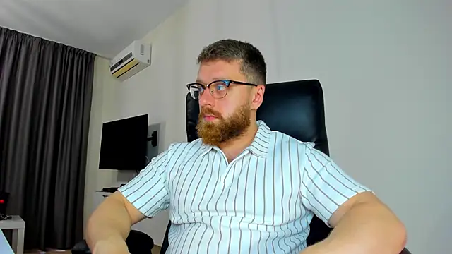 Findom guy online show from April 11, 9:46 am